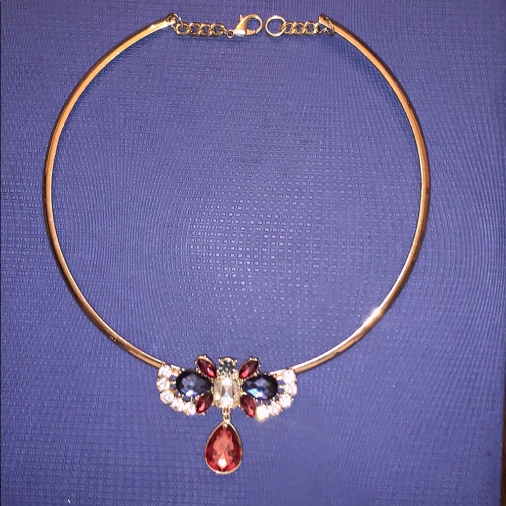 Choker necklace